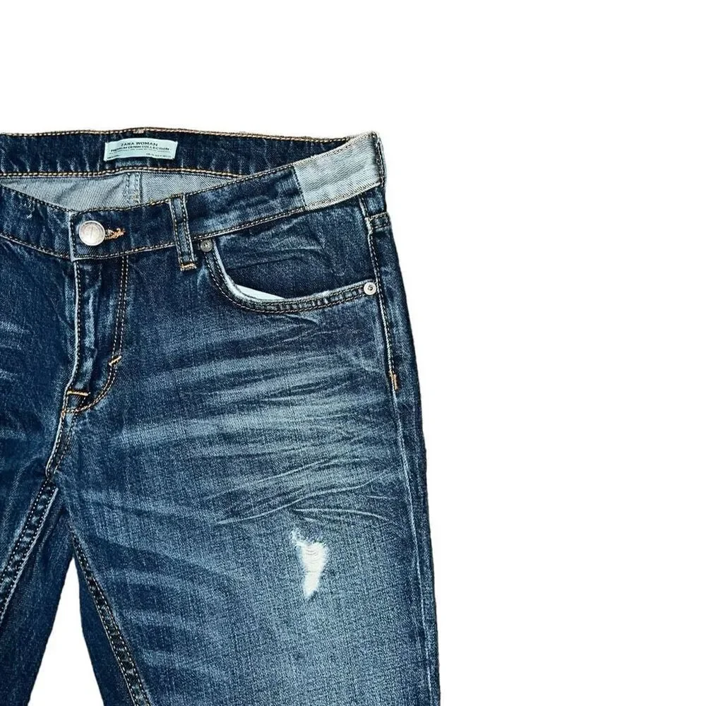 ZARA Medium Wash Distressed Jeans Size 4